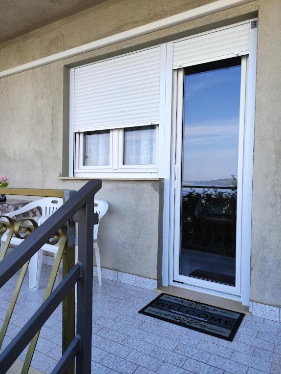 טרוגיר Apartmani Mila A1 & A2 & 3 מראה חיצוני תמונה
