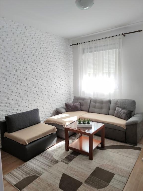 טרוגיר Apartmani Mila A1 & A2 & 3 מראה חיצוני תמונה