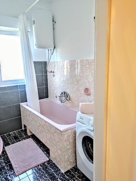 טרוגיר Apartmani Mila A1 & A2 & 3 מראה חיצוני תמונה