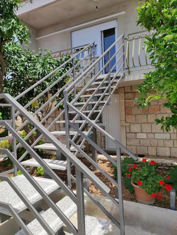 טרוגיר Apartmani Mila A1 & A2 & 3 מראה חיצוני תמונה