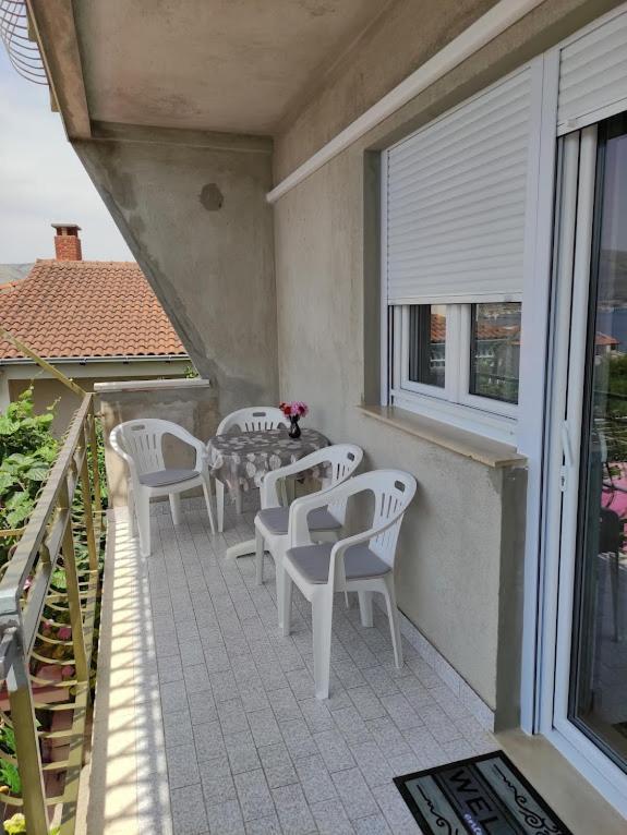 טרוגיר Apartmani Mila A1 & A2 & 3 מראה חיצוני תמונה