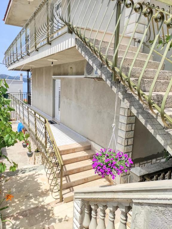טרוגיר Apartmani Mila A1 & A2 & 3 מראה חיצוני תמונה