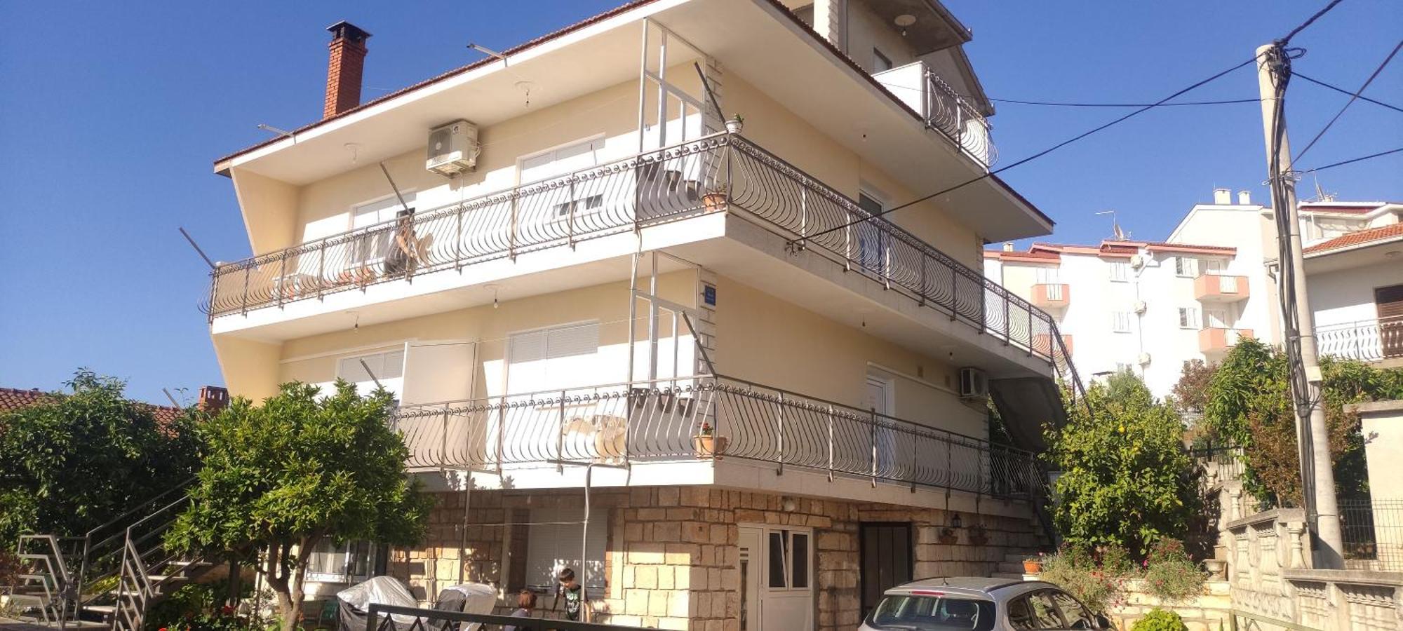 טרוגיר Apartmani Mila A1 & A2 & 3 מראה חיצוני תמונה